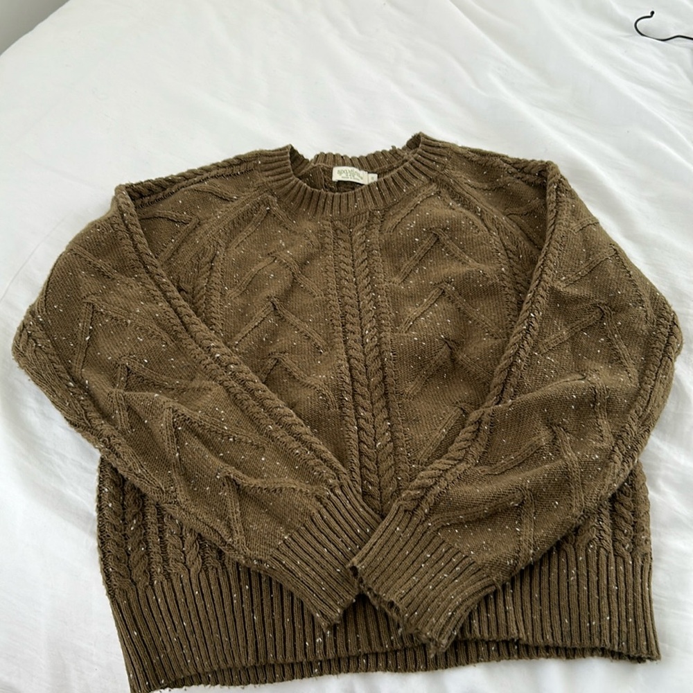 Spartina olive green pull over. Small
